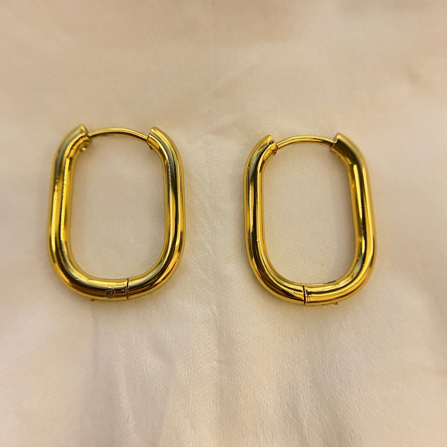 Golden Frame Earring