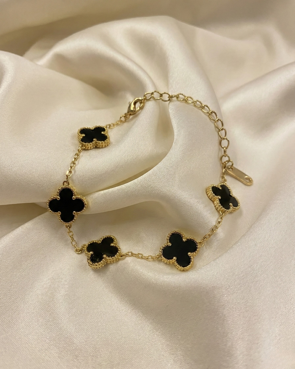 Rich Girl Clover Bracelet