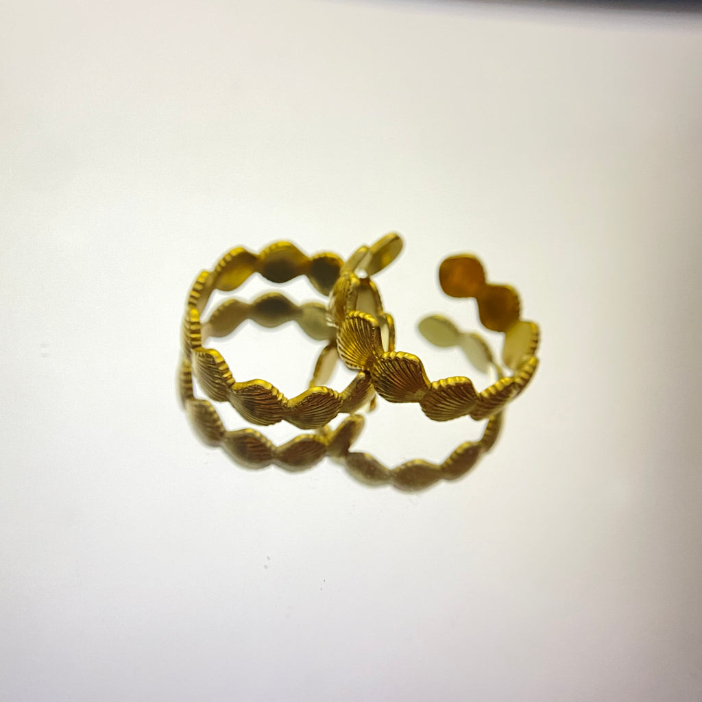 Shell Band Ring