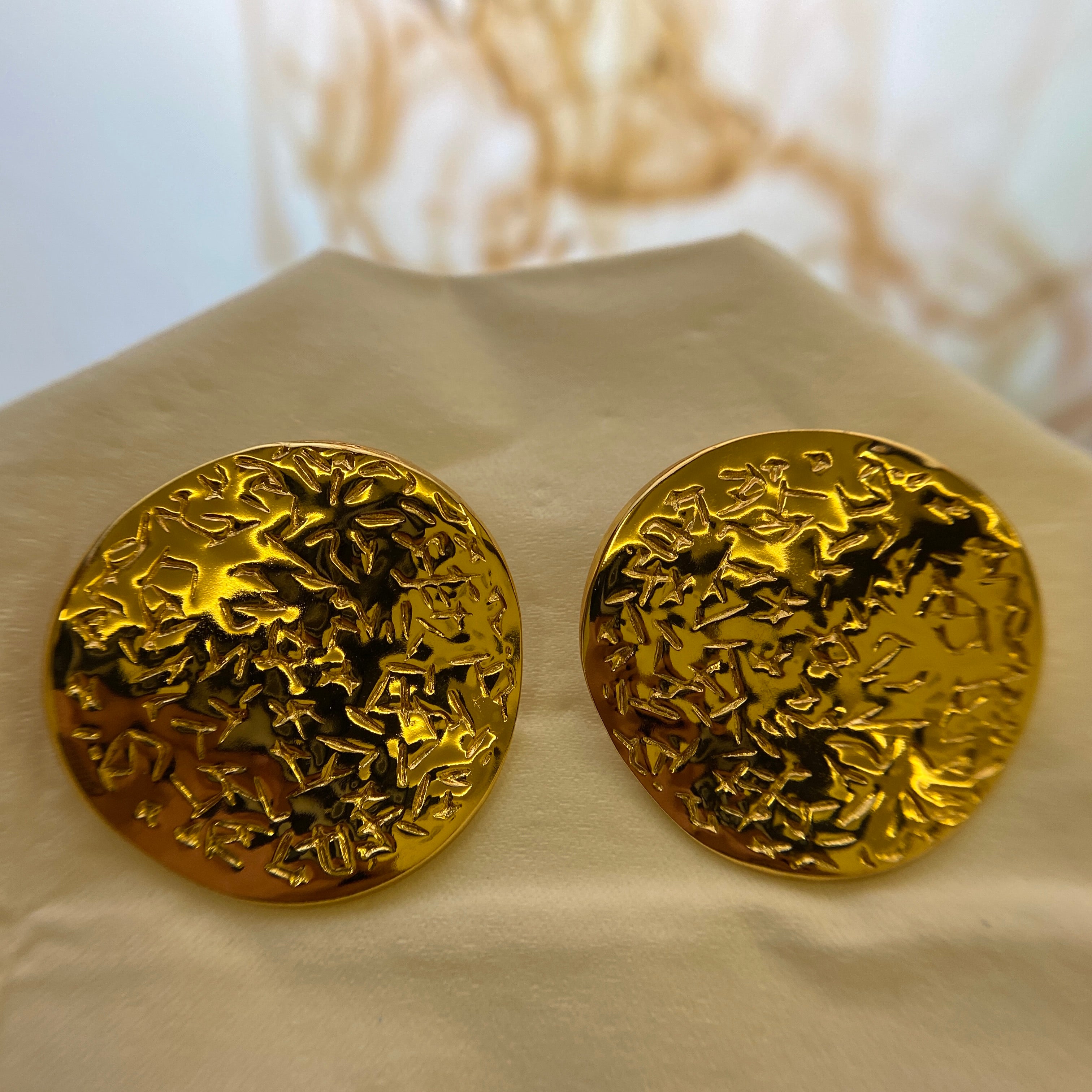 Sculpt Coin Earrings
